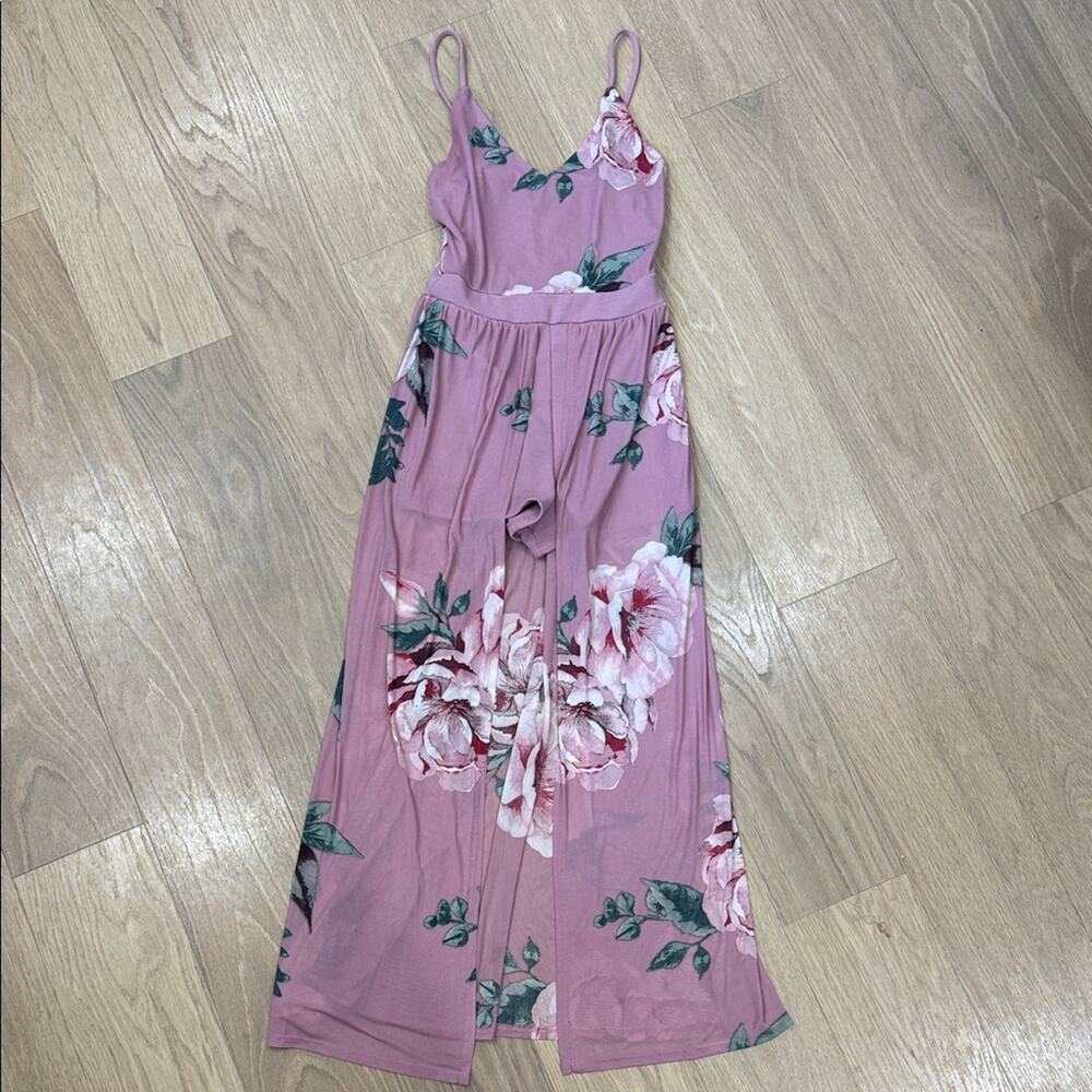 No Boundaries Dusty Pink Floral Sleeveless Romper Size Small